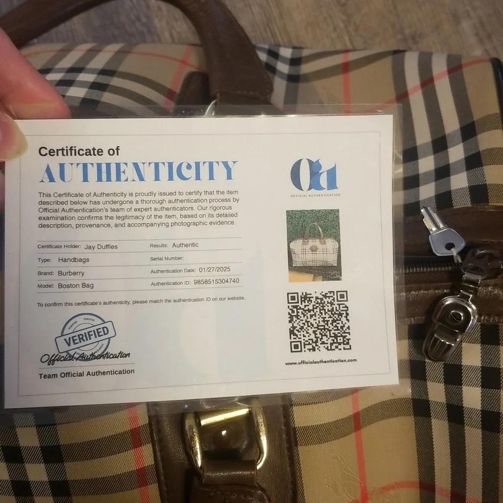 Burberry Nova Check Brown Leather Lock & Key Vintage Duffle Authentication Card